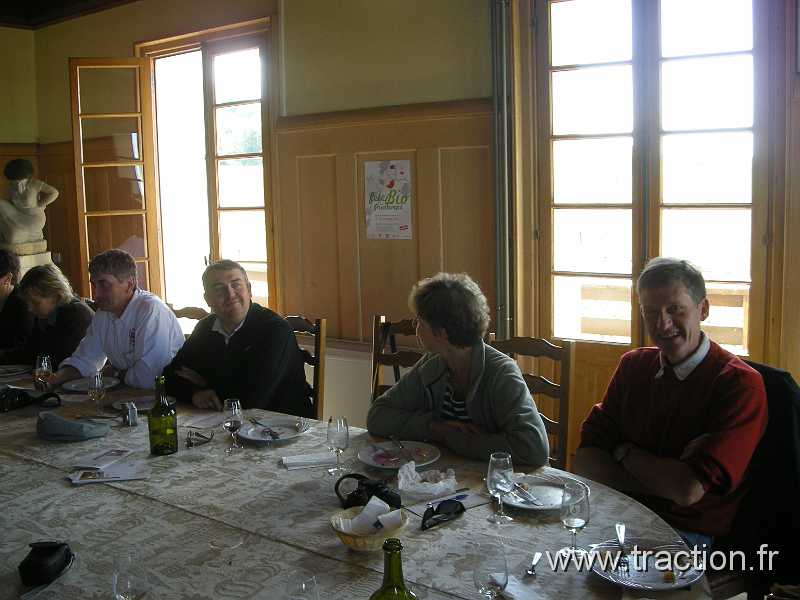 2011_CVAAM_35ans_15_Domaine_Viticole (5).JPG - 35 Ans du CVAAM, sortie dans le Doubs et le Jura, du 26 Avril au 1er Mai 2011, Le Domaine Viticole de la Pinte à Arbois